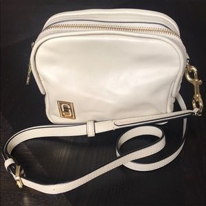 MARC JACOBS MINI SQUEEZE CROSSBODY BAG